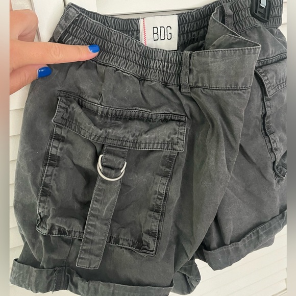 Urban Outfitters BDG Utility Shorts, Grey Size Medium - Picture 3 of 4
